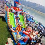 大型户外充气游乐设备